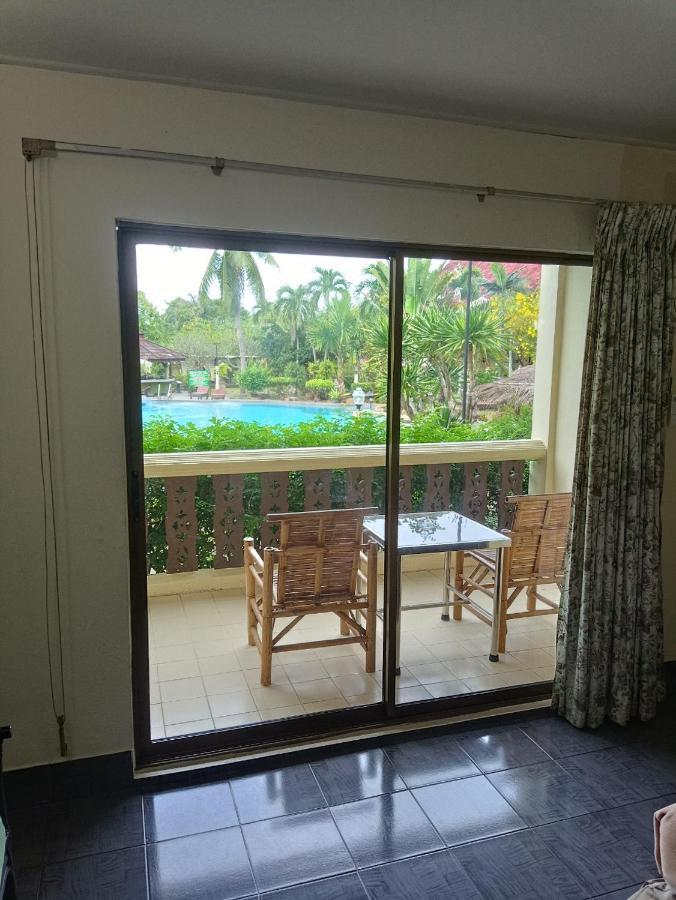 Ban Nam Mao Resort Na Chom Thian Exteriör bild
