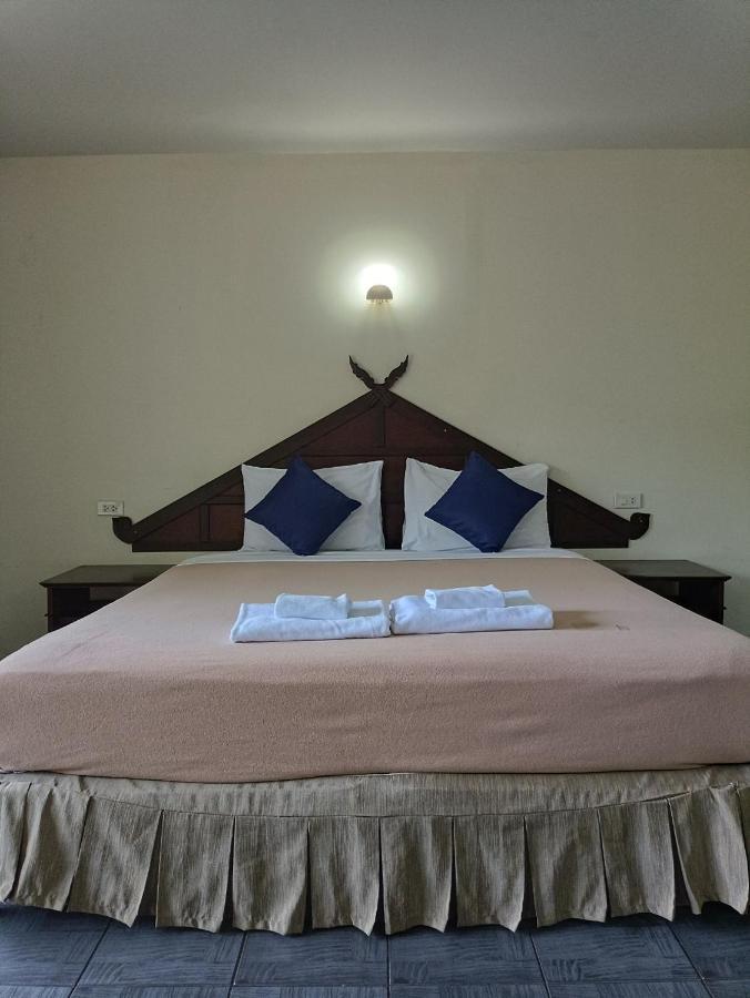 Ban Nam Mao Resort Na Chom Thian Exteriör bild