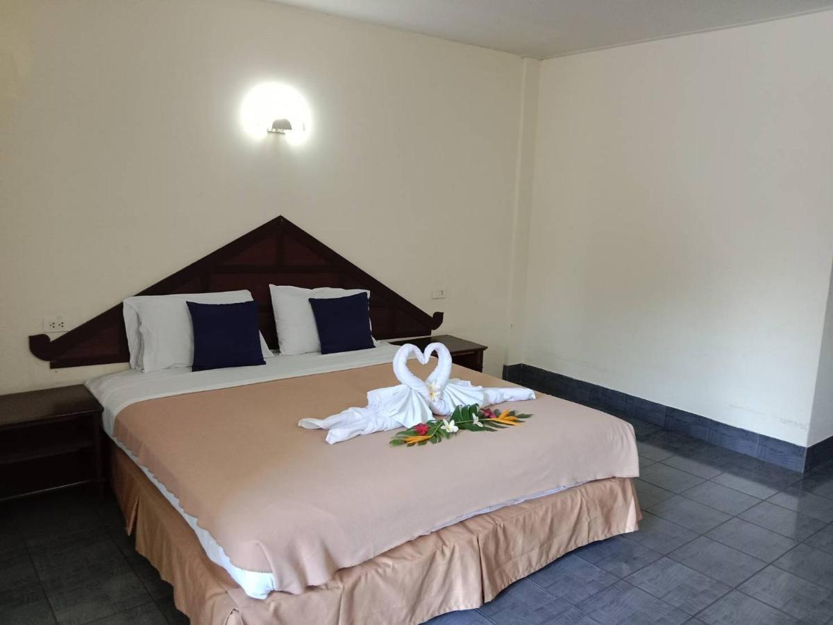 Ban Nam Mao Resort Na Chom Thian Exteriör bild
