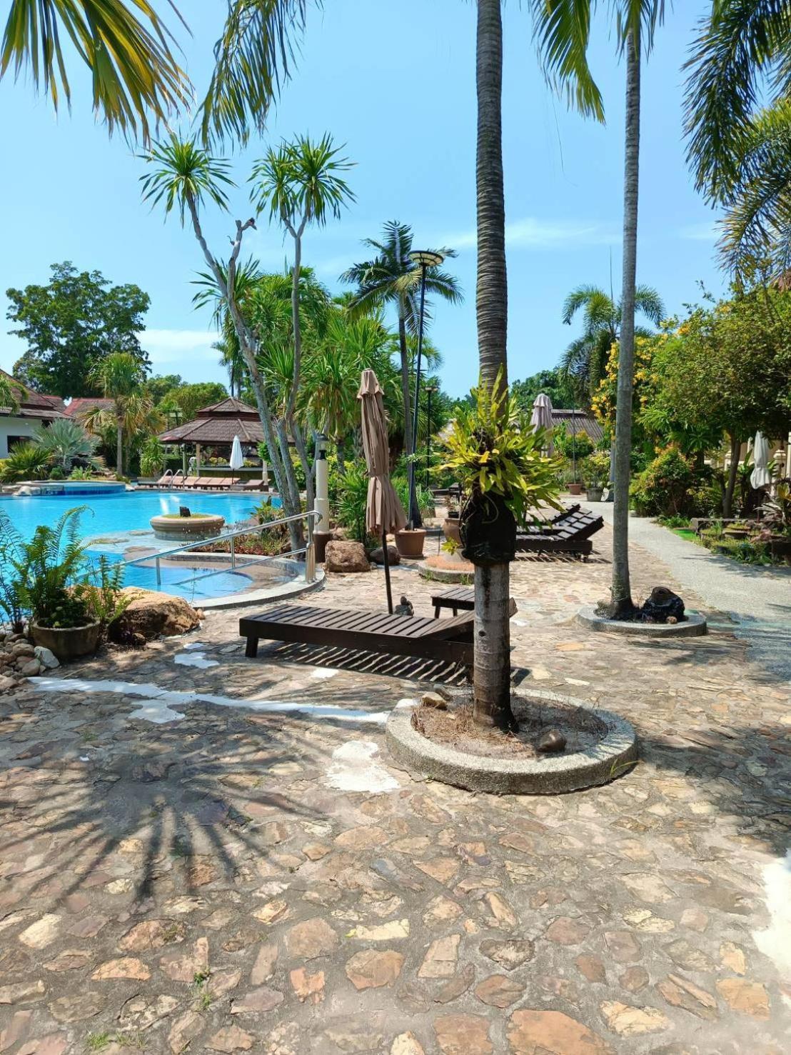 Ban Nam Mao Resort Na Chom Thian Exteriör bild