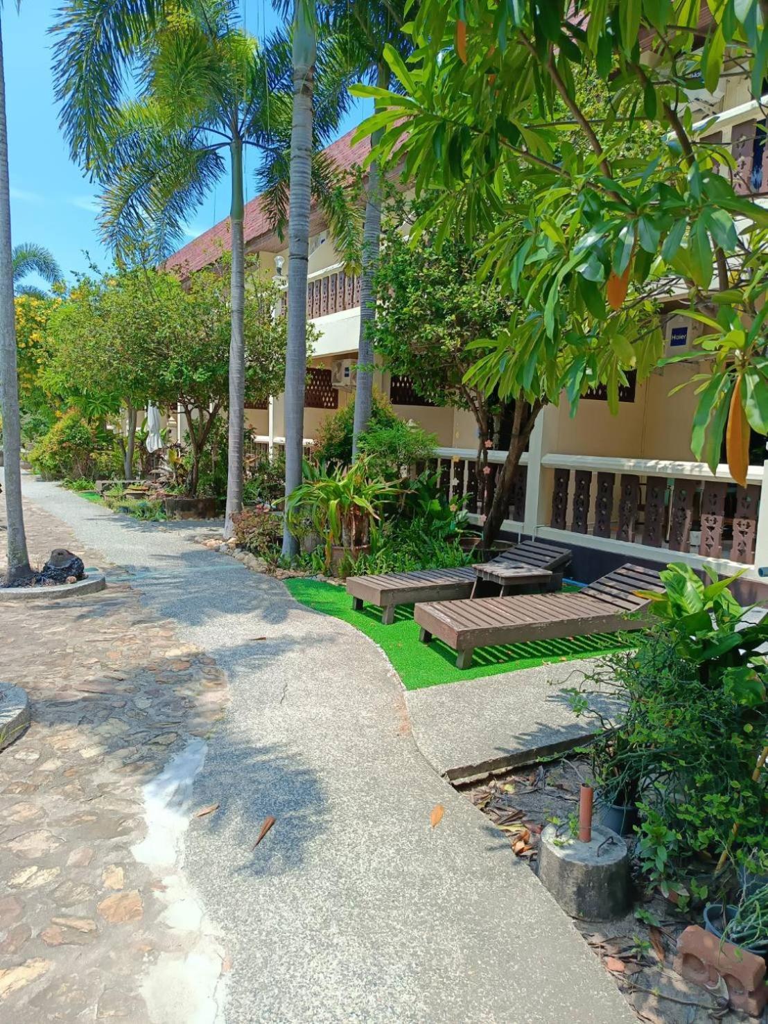 Ban Nam Mao Resort Na Chom Thian Exteriör bild